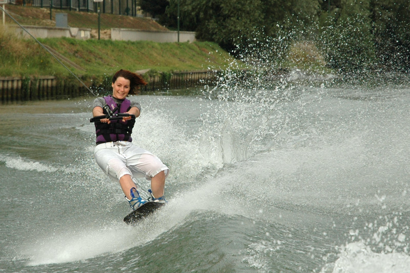 Ski nautique sur la Marne en île de France et slalom à St Maur